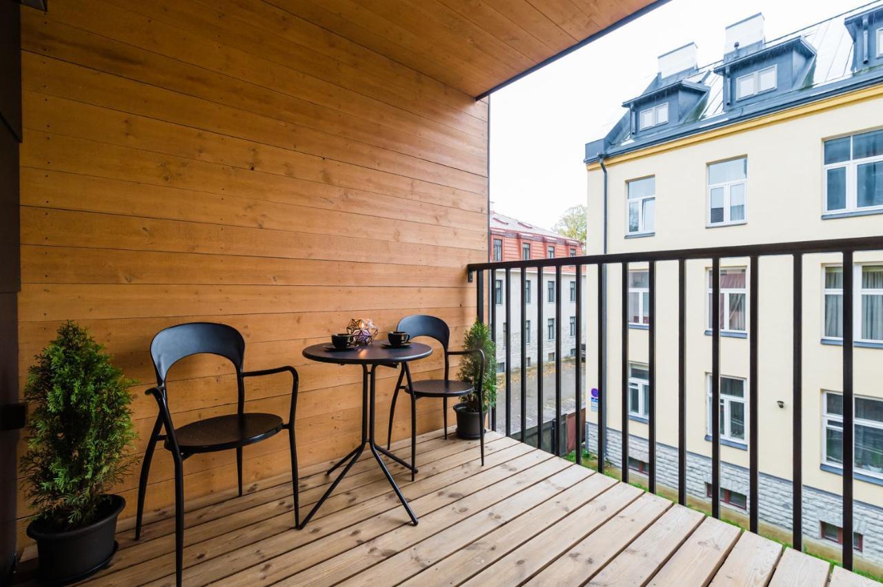 Thomas' Home - Trendy, Central & Balcony Talin Exterior foto